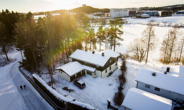 Har sjekket ut mulige skjulesteder i utlandet